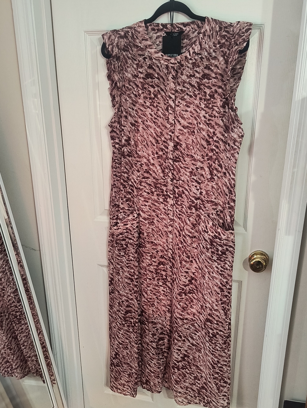 LOOK NEW 🩷 Vera Wang Pink Sleeveless Dress